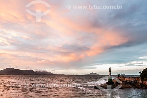  Farol da Barra da Lagoa na Praia da Barra da Lagoa  - Florianópolis - Santa Catarina (SC) - Brasil