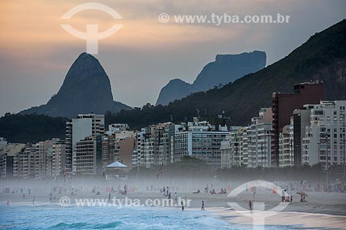  Pôr do sol visto da Praia do Leme  - Rio de Janeiro - Rio de Janeiro (RJ) - Brasil