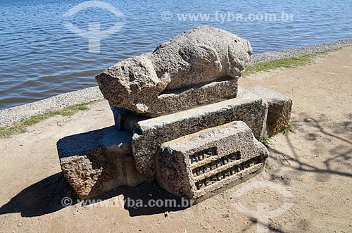  Escultura aos velhos pescadores na Ilha de Paquetá  - Rio de Janeiro - Rio de Janeiro (RJ) - Brasil