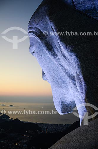  Vista do amanhecer a partir do Cristo Redentor (1931)  - Rio de Janeiro - Rio de Janeiro (RJ) - Brasil