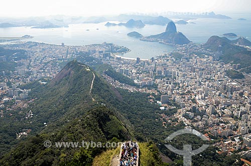  Vista a partir do mirante do Cristo Redentor com o Pão de Açúcar ao fundo  - Rio de Janeiro - Rio de Janeiro (RJ) - Brasil