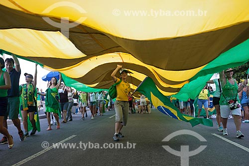  Manifestação contra a Presidente Dilma Rousseff durante a votação de admissibilidade do impeachment na Câmara dos Deputados  - Rio de Janeiro - Rio de Janeiro (RJ) - Brasil