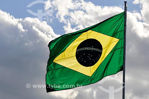  Bandeira do Brasil  - Pederneiras - São Paulo (SP) - Brasil