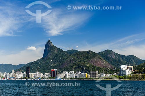  Vista da Enseada de Botafogo com o Cristo Redentor a partir da Baía de Guanabara  - Rio de Janeiro - Rio de Janeiro (RJ) - Brasil