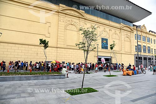  Fila na entrada do AquaRio - aquário marinho da cidade do Rio de Janeiro  - Rio de Janeiro - Rio de Janeiro (RJ) - Brasil