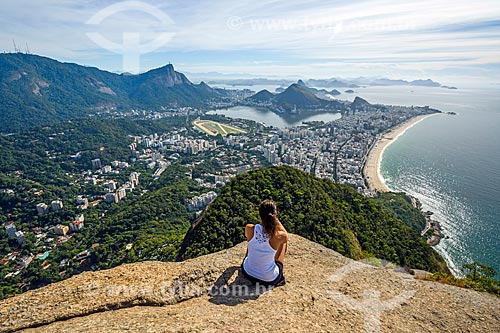  Vista geral da orla do Rio de Janeiro a partir da trilha do Morro Dois Irmãos com o Cristo Redentor ao fundo  - Rio de Janeiro - Rio de Janeiro (RJ) - Brasil