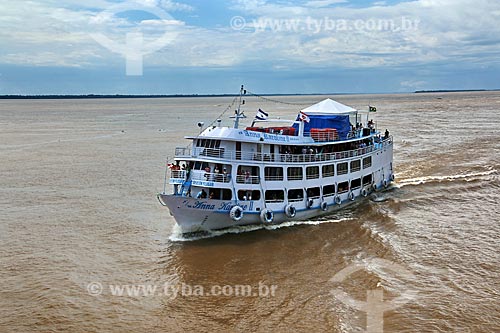  Chalana - embarcação regional - no Rio Amazonas próximo à Itacoatiara  - Itacoatiara - Amazonas (AM) - Brasil