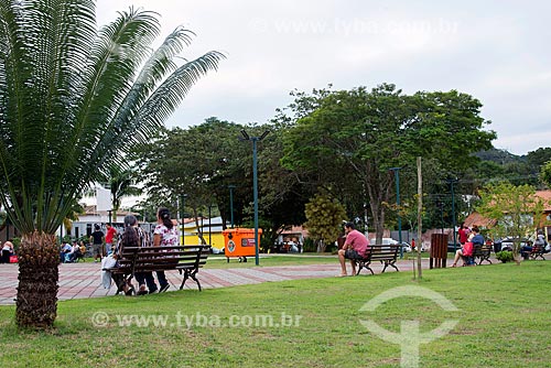  Pessoas no Parque de Lazer Professora Deoclésia de Almeida Mello  - Guararema - São Paulo (SP) - Brasil