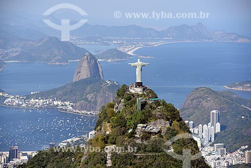  Foto aérea do Cristo Redentor com o Pão de Açúcar ao fundo  - Rio de Janeiro - Rio de Janeiro (RJ) - Brasil