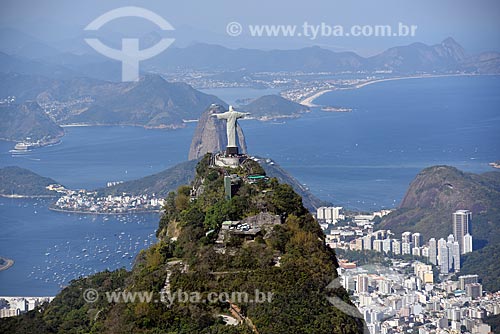  Foto aérea do Cristo Redentor com o Pão de Açúcar ao fundo  - Rio de Janeiro - Rio de Janeiro (RJ) - Brasil