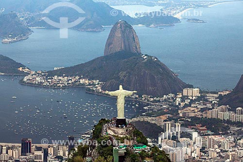  Foto aérea do Cristo Redentor com o Pão de Açúcar ao fundo  - Rio de Janeiro - Rio de Janeiro (RJ) - Brasil