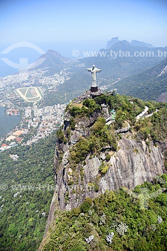  Foto aérea do Cristo Redentor com a Pedra da Gávea ao fundo  - Rio de Janeiro - Rio de Janeiro (RJ) - Brasil