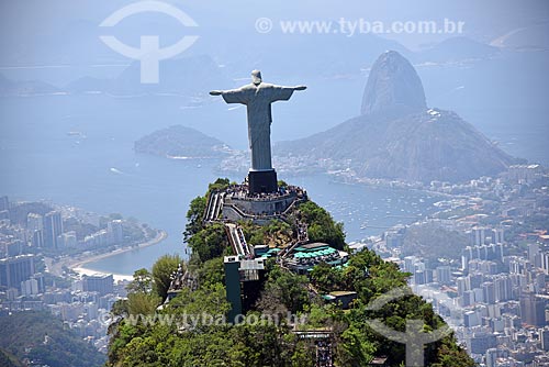  Foto aérea do Cristo Redentor com o Pão de Açúcar ao fundo  - Rio de Janeiro - Rio de Janeiro (RJ) - Brasil