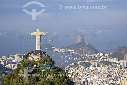  Foto aérea do Cristo Redentor com o Pão de Açúcar ao fundo  - Rio de Janeiro - Rio de Janeiro (RJ) - Brasil