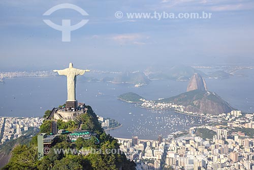  Foto aérea do Cristo Redentor com o Pão de Açúcar ao fundo  - Rio de Janeiro - Rio de Janeiro (RJ) - Brasil