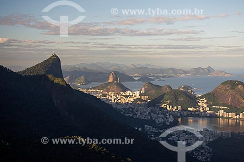  Vista do Cristo Redentor e Pão de Açúcar a partir da Pedra da Proa  - Rio de Janeiro - Rio de Janeiro (RJ) - Brasil