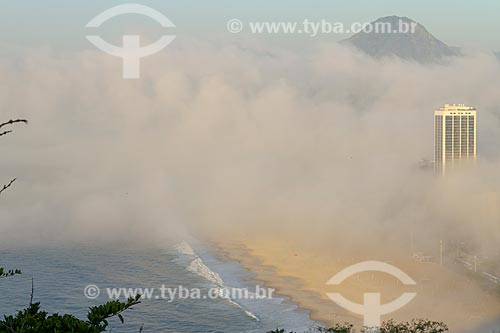  Nevoeiro na Praia do Leme ao amanhecer  - Rio de Janeiro - Rio de Janeiro (RJ) - Brasil