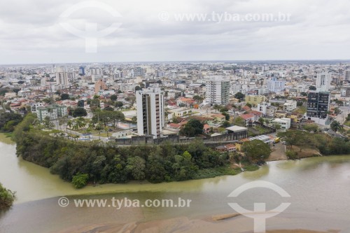 Foto feita com drone da cidade de Linhares na margem do Rio Doce - Linhares - Espírito Santo (ES) - Brasil