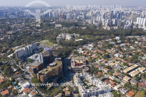 Foto feita com drone do Hospital Albert Einstein com Palácio dos Bandeirantes no fundo - São Paulo - São Paulo (SP) - Brasil