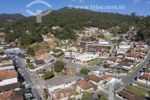 Foto feita com drone do centro da cidade - Santo Antônio do Pinhal - São Paulo (SP) - Brasil