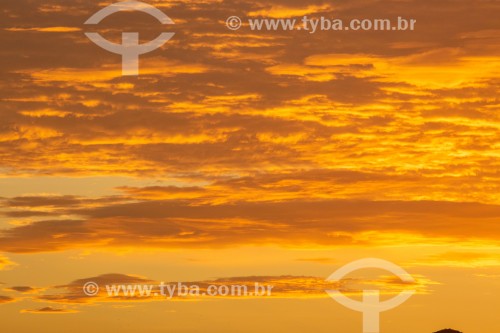 Nuvens ao nascer do sol - Rio de Janeiro - Rio de Janeiro (RJ) - Brasil