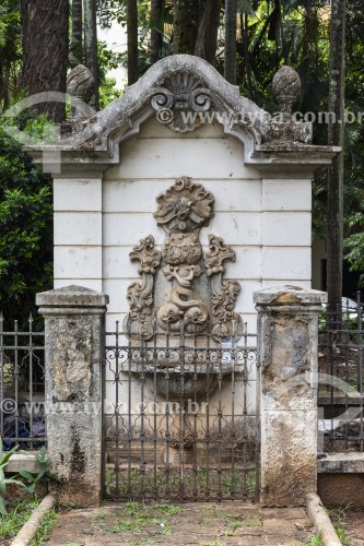 Fonte no jardim da Igreja de Nossa Senhora da Boa Viagem - Belo Horizonte - Minas Gerais (MG) - Brasil