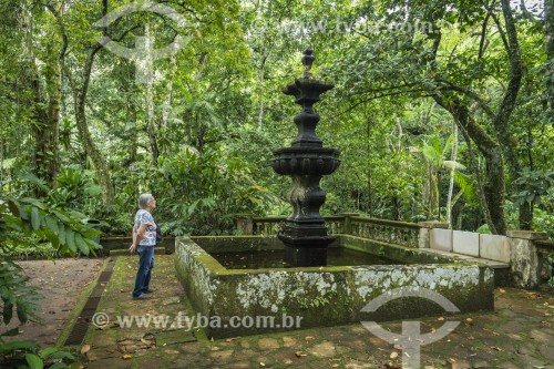 Fonte no jardim do Museu do Açude - Rio de Janeiro - Rio de Janeiro (RJ) - Brasil