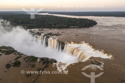 Vista aérea da Garganta do Diabo no Parque Nacional do Iguaçu  - Foz do Iguaçu - Paraná (PR) - Brasil