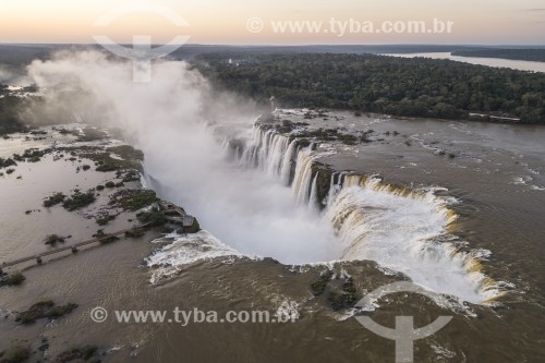 Vista aérea da Garganta do Diabo no Parque Nacional do Iguaçu  - Foz do Iguaçu - Paraná (PR) - Brasil