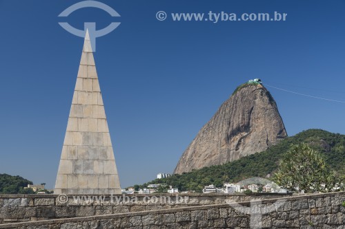 Monumento estácio de Sá com Pão de Açúcar ao fundo - Rio de Janeiro - Rio de Janeiro (RJ) - Brasil