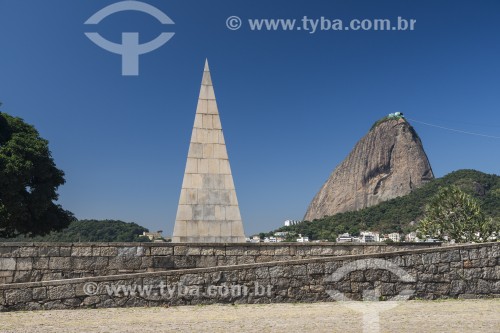 Monumento estácio de Sá com Pão de Açúcar ao fundo - Rio de Janeiro - Rio de Janeiro (RJ) - Brasil