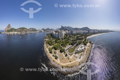 Foto feita com drone do Aterro do Flamengo com Pão de Açúcar ao fundo - Rio de Janeiro - Rio de Janeiro (RJ) - Brasil