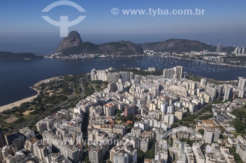 Foto feita com drone do Largo do Machado com o Pão de Açúcar ao fundo - Rio de Janeiro - Rio de Janeiro (RJ) - Brasil