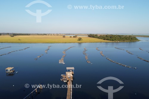 Foto feita com drone de tanques para criação de peixes - Zacarias - São Paulo (SP) - Brasil