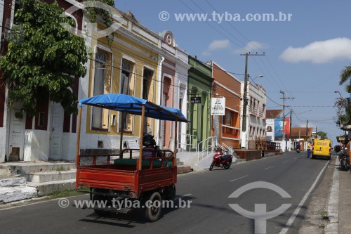 Casario antigo no centro histórico da cidade - Parintins - Amazonas (AM) - Brasil