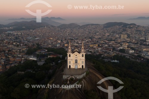 Foto feita com drone da Igreja de Nossa Senhora da Penha (Século XVIII) ao amanhecer - Rio de Janeiro - Rio de Janeiro (RJ) - Brasil