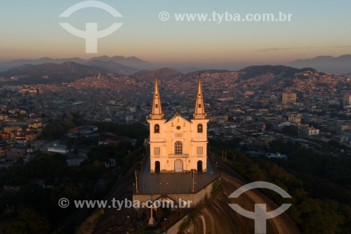 Foto feita com drone da Igreja de Nossa Senhora da Penha (Século XVIII) ao amanhecer - Rio de Janeiro - Rio de Janeiro (RJ) - Brasil