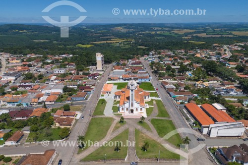 Foto feita com drone da Igreja de São Benedito (Santuário de São Benedito) - Lapa - Paraná (PR) - Brasil