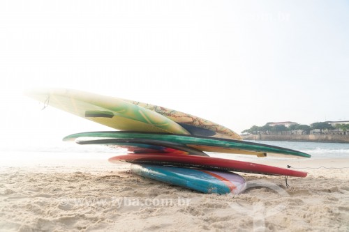 Pranchas de stand up paddle no Posto 6 da Praia de Copacabana - Rio de Janeiro - Rio de Janeiro (RJ) - Brasil