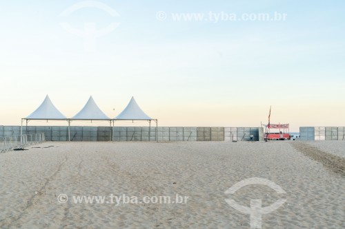 Tapumes instalados para evento na Praia de Copacabana - Rio de Janeiro - Rio de Janeiro (RJ) - Brasil