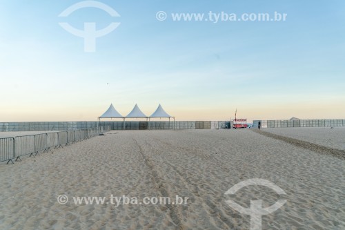 Tapumes instalados para evento na Praia de Copacabana - Rio de Janeiro - Rio de Janeiro (RJ) - Brasil