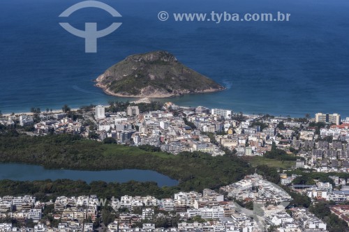 Vista aérea do bairro do Recreio dos Bandeirantes com a Lagoinha das Taxas e o Parque Natural Municipal Chico Mendes  - Rio de Janeiro - Rio de Janeiro (RJ) - Brasil