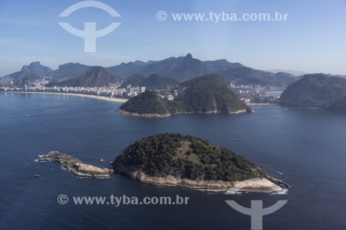 Vista aérea da Ilha de Cotunduba com a Praia de Copacabana ao fundo - Rio de Janeiro - Rio de Janeiro (RJ) - Brasil