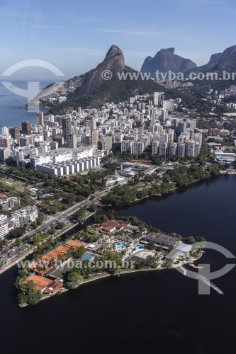 Vista aérea da Lagoa Rodrigo de Freitas com o canal da Jardim de Alah e o Clube dos Caiçaras  - Rio de Janeiro - Rio de Janeiro (RJ) - Brasil