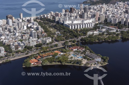 Vista aérea da Lagoa Rodrigo de Freitas com o canal da Jardim de Alah e o Clube dos Caiçaras  - Rio de Janeiro - Rio de Janeiro (RJ) - Brasil