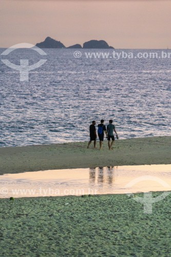 Praia do Arpoador com Monumento Natural das Ilhas Cagarras ao fundo - Rio de Janeiro - Rio de Janeiro (RJ) - Brasil