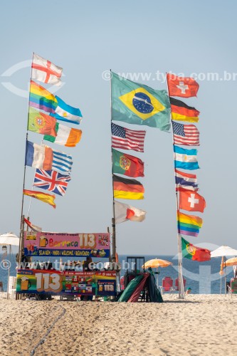 Bandeiras na Praia de Copacabana - Rio de Janeiro - Rio de Janeiro (RJ) - Brasil