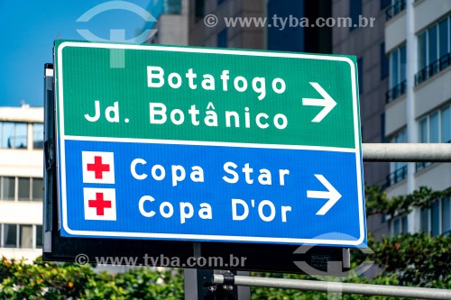 Placa de sinalização na Avenida Atlântica - Rio de Janeiro - Rio de Janeiro (RJ) - Brasil