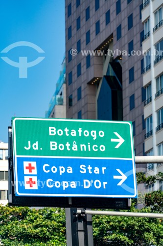 Placa de sinalização na Avenida Atlântica - Rio de Janeiro - Rio de Janeiro (RJ) - Brasil