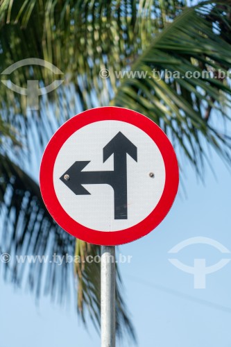 Placa de sinalização na Avenida Atlântica - Rio de Janeiro - Rio de Janeiro (RJ) - Brasil